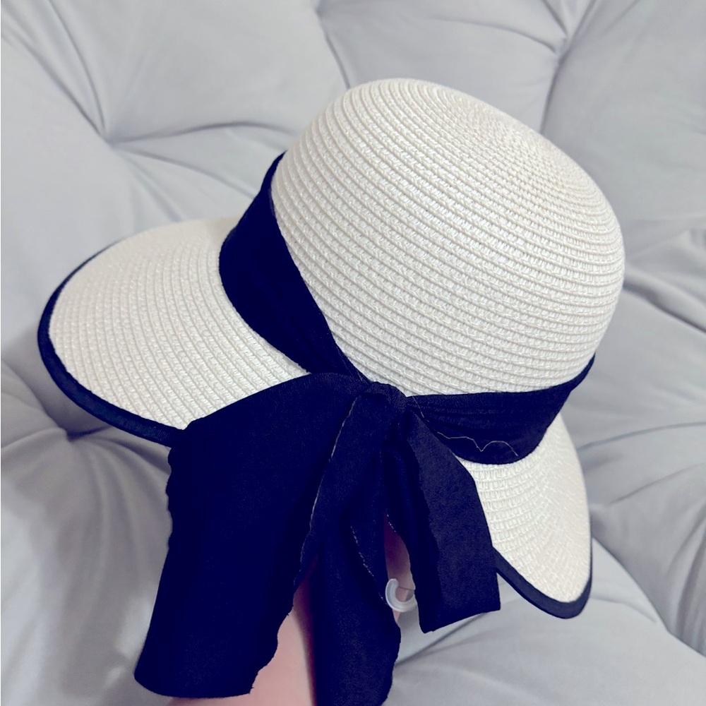 B&W Hat